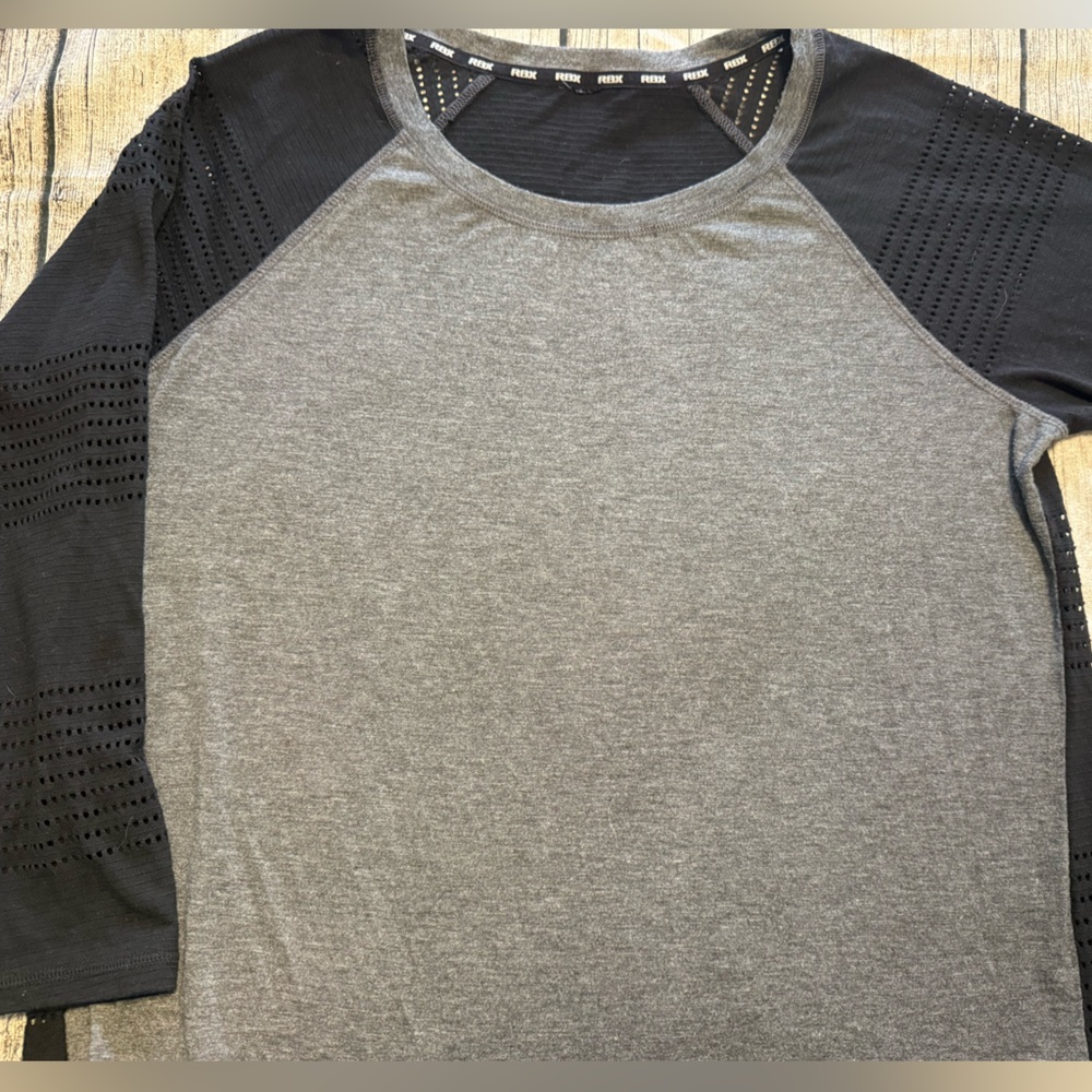 RBX athletic performance long sleeve top, great for yoga